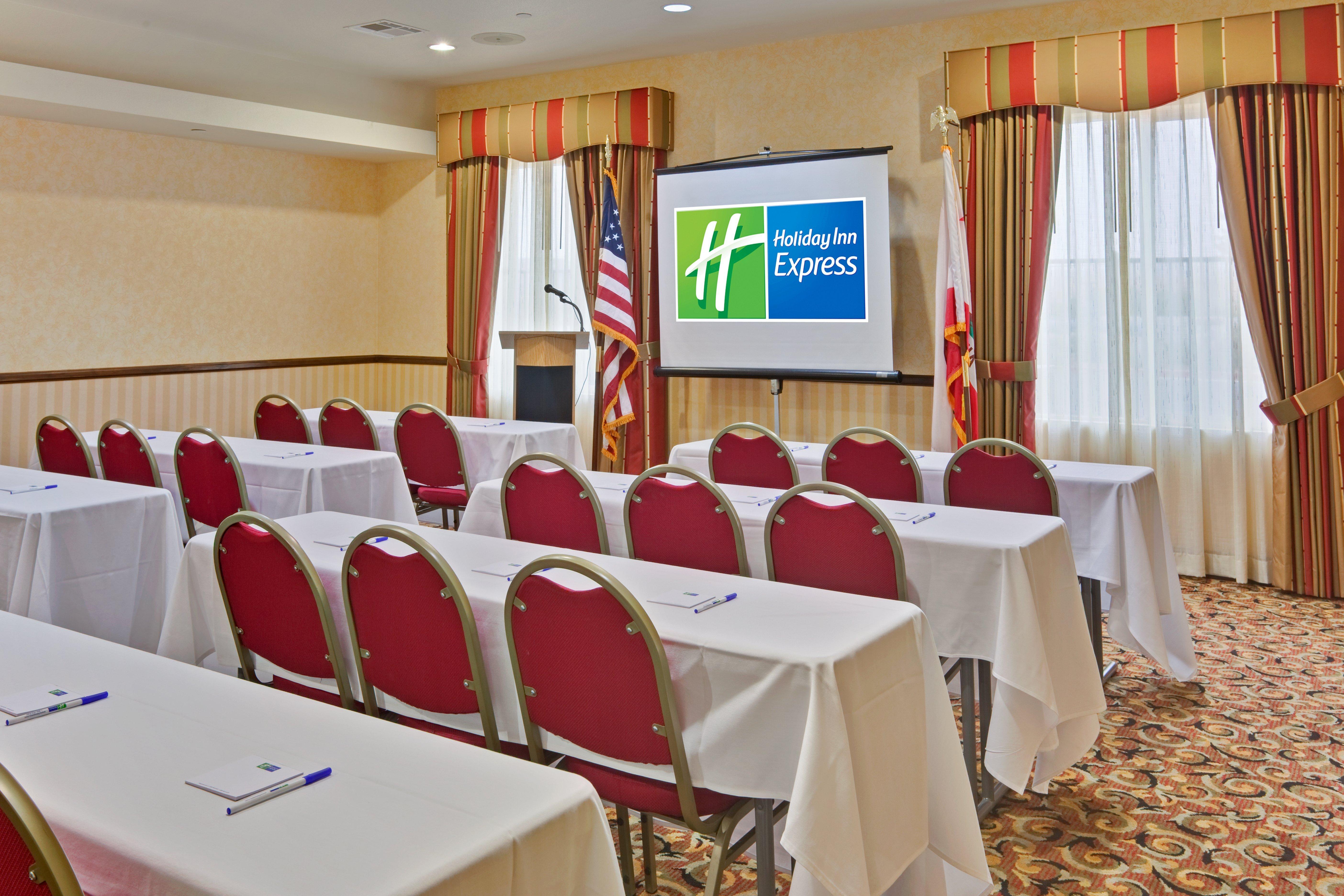 Holiday Inn Express & Suites Beaumont - Oak Valley By Ihg Exteriör bild