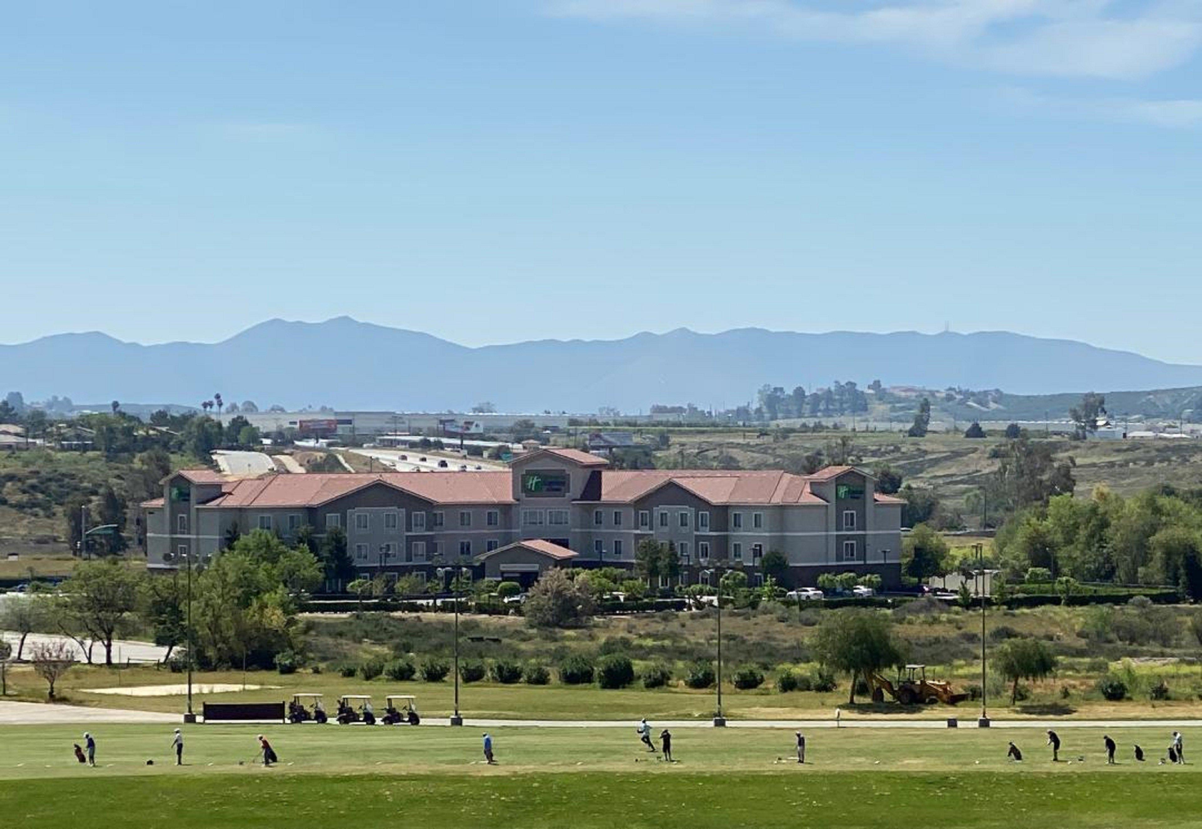Holiday Inn Express & Suites Beaumont - Oak Valley By Ihg Exteriör bild